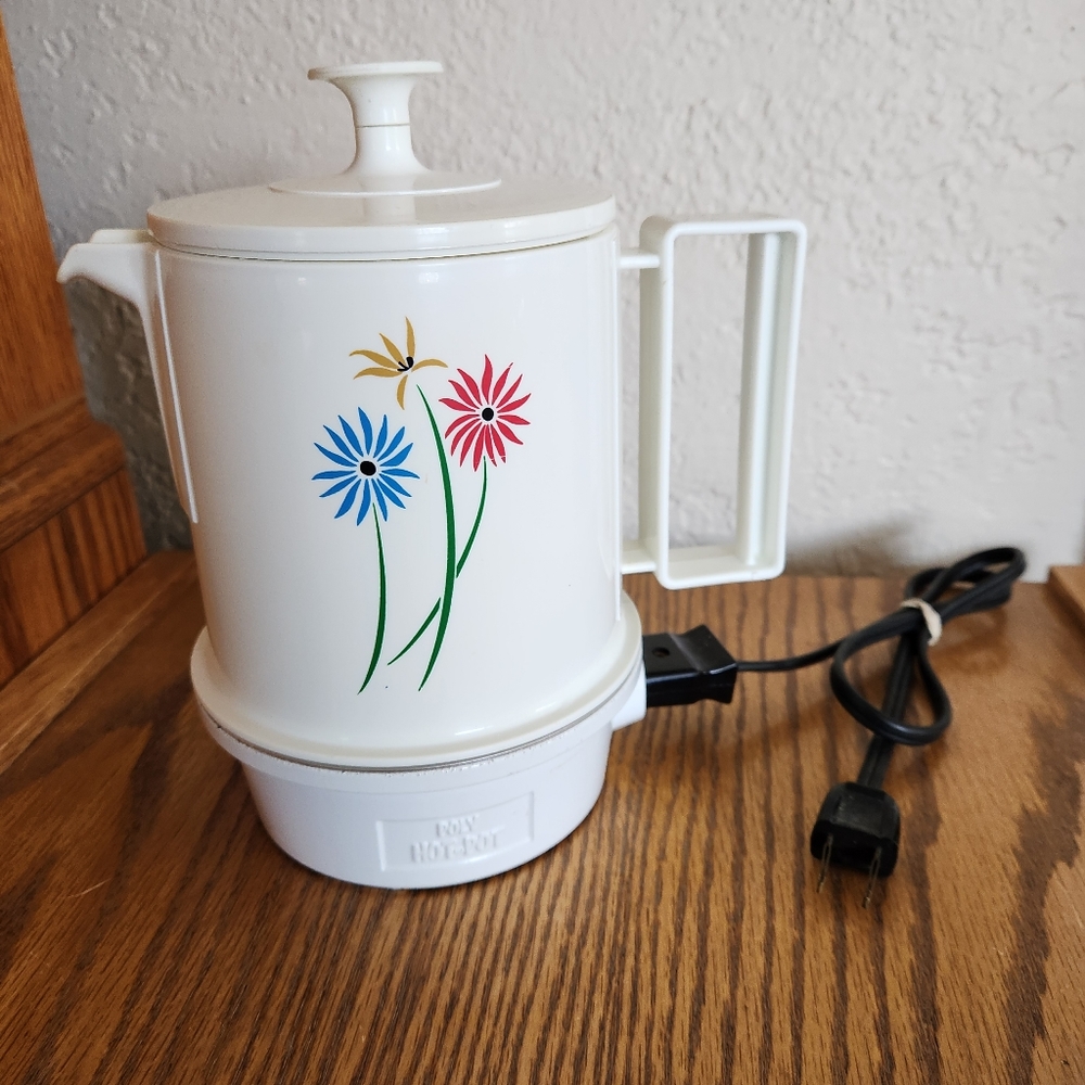 VINTAGE REGAL 5-CUP POLY HOT POT ELECTRIC